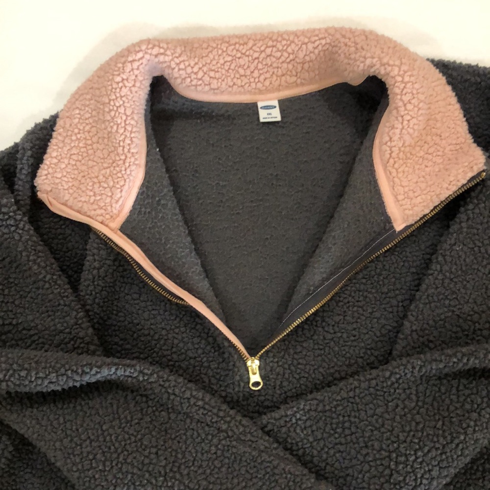 Old Navy like new. Perfect condition. Sherpa half zip jacket  XXL,